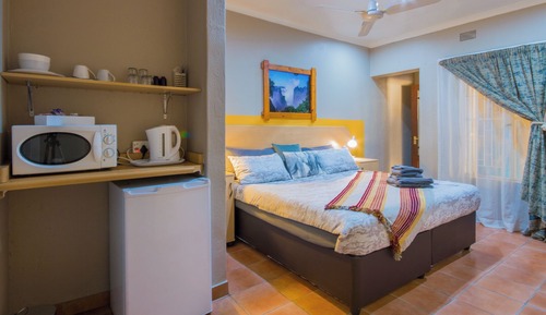 Habitación Confort con 1 cama doble o 2 individuales