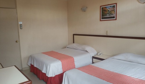 Habitación Business cuádruple