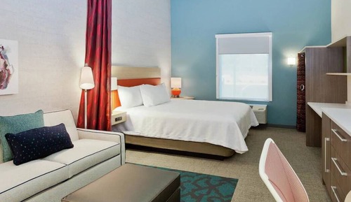 Suite, 1 cama de matrimonio grande, accesible para personas con discapacidad (Roll-In Shower)