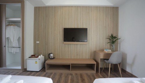 Habitación superior, 1 cama de matrimonio grande (2nd Floor)