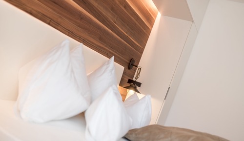Comfort Room Nuss