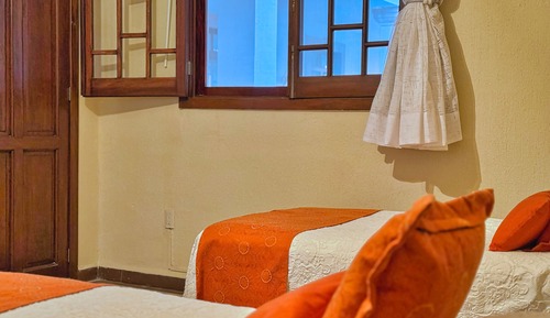 Habitación Confort, baño compartido