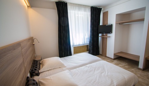 Habitación City con 1 cama doble o 2 individuales, 2 habitaciones, no fumadores