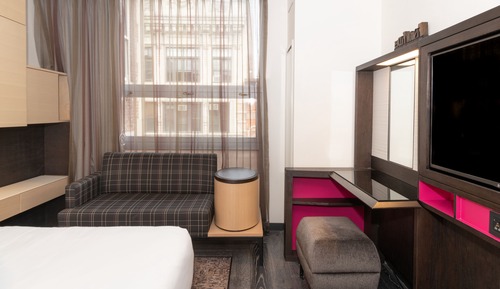 Habitación, 1 cama de matrimonio grande, vistas a la ciudad