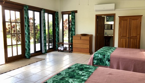 Habitación superior, 2 camas de matrimonio, no fumadores, vistas al jardín