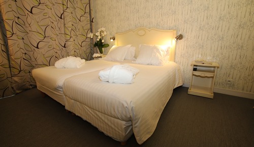 Habitación con 2 camas individuales