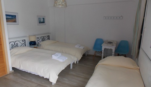 Estudio, vistas al jardín (4 persons)