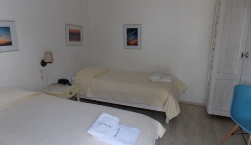 Estudio, vistas al jardín