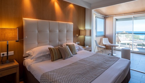 Room L+ sup -Terrasse Vue mer-24 m²- Lit Double / Lits Jumeaux