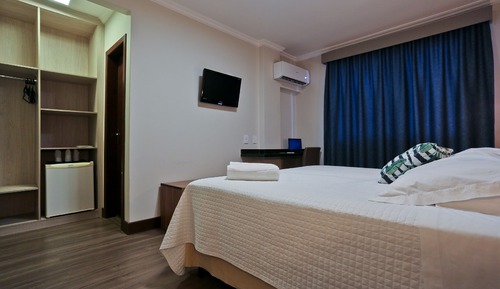Habitación superior con 1 cama doble o 2 individuales