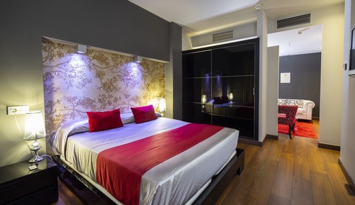 Habitación junior con 1 cama doble o 2 individuales