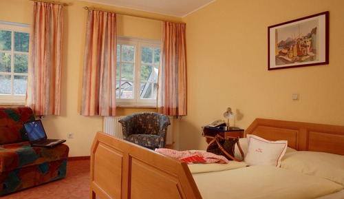 Habitación estándar con 1 cama doble o 2 individuales