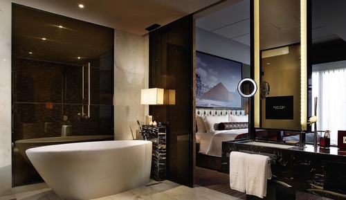 Habitación superior, 1 cama de matrimonio grande, Acceso al salón del club