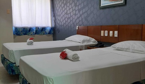 Habitación estándar con 1 cama doble o 2 individuales