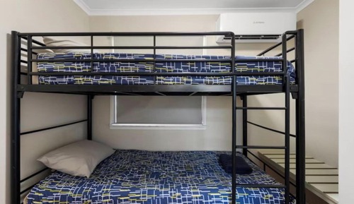 Superior 2 Bedroom Cabin - S4 (1Qn 1Bunk)