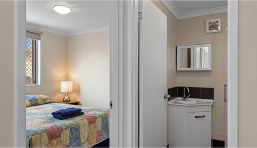 Superior 2 Bedroom Cabin - S4 (2 Queens)