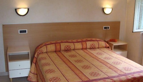 Habitación con 1 cama doble o 2 individuales