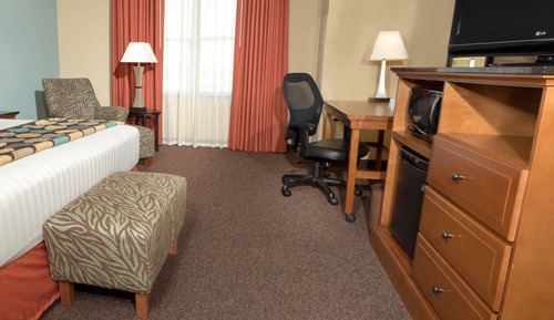 Habitación Deluxe, 1 cama de matrimonio grande, frigorífico y microondas (Hearing Accessible, Tub)