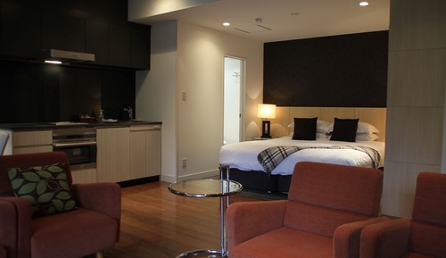 Estudio (1 King or Twin and Queen Wall Bed)