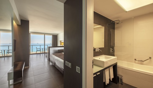 Suite Deluxe, vistas al mar (2 Adults)