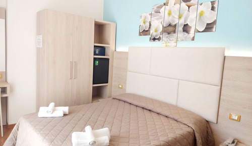 Habitación con 1 cama doble o 2 individuales