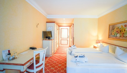 Habitación Confort doble, balcón, junto al lago