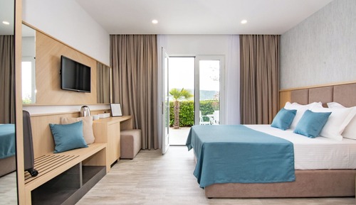 Habitación triple estándar, en edificio anexo