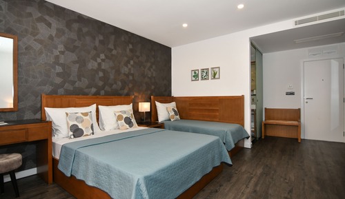 Habitación triple estándar, vistas al jardín