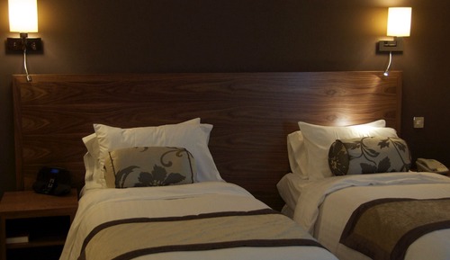 Habitación con 2 camas individuales