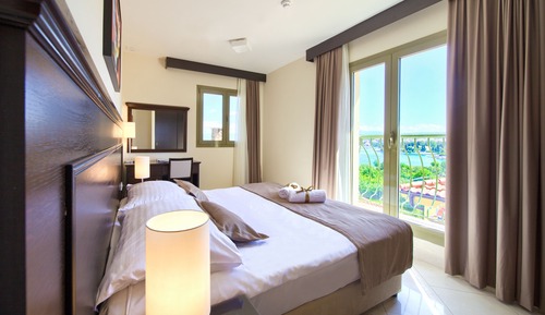 Suite familiar, balcón, vistas al mar (Premium)