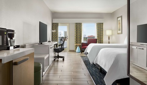 Suite junior, 2 matrimoniales, vistas al mar