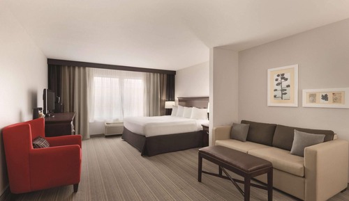 Suite, 1 cama de matrimonio grande, no fumadores (Efficiency, Upgrade)