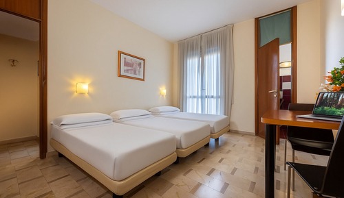 Estudio, 3 camas individuales