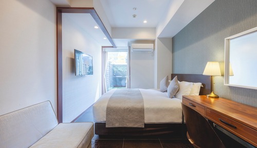 Habitación superior, 1 cama de matrimonio con sofá cama, no fumadores, balcón (Queen Room)