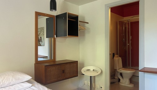 Habitación cuádruple, baño privado (Annex)