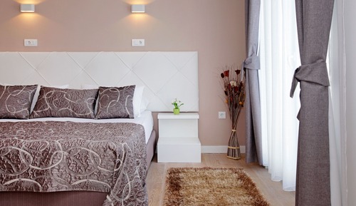 Habitación doble superior, balcón, vistas parciales al mar