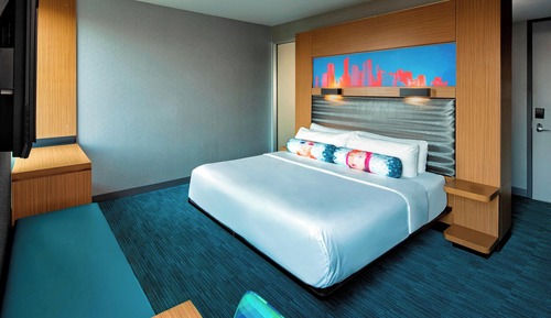 aloft, Habitación, 1 cama de matrimonio grande, no fumadores, vistas al río