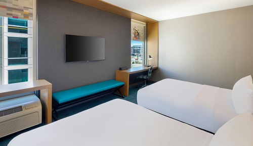 Habitación, 2 camas de matrimonio (Mobility/Hearing Access, Roll-In Shwr)