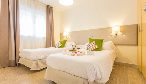 Apartamento, 1 habitación, balcón, en edificio anexo (30m from hotel)