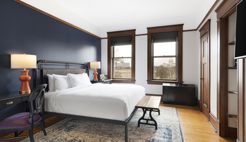 Habitación Deluxe, 1 cama de matrimonio grande (Capitol View King Room)