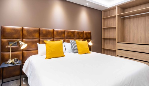 Apartamento superior (Poem Level)