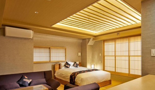 Suite estudio (Queen suite with Spa Bath)