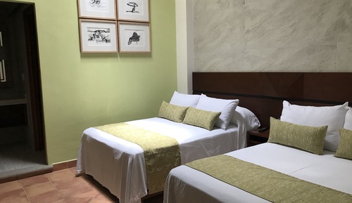 Family Room, 2 Bedrooms, 2 Bathrooms