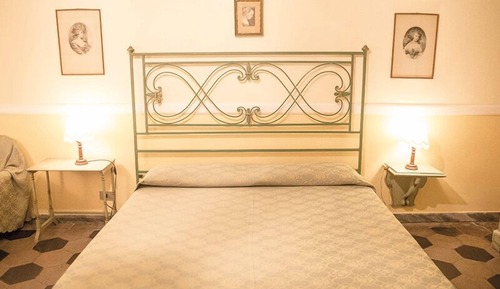 Habitación estándar con 1 cama doble o 2 individuales (Zia Elena)