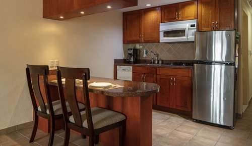 Estudio, 1 cama de matrimonio con sofá cama, cocina, vistas al jardín