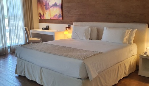 Adapted Luxury (PNE) King Bed