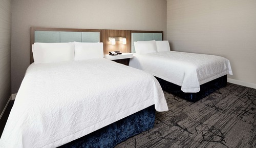 Habitación, 2 camas de matrimonio, accesible para personas con discapacidad, bañera