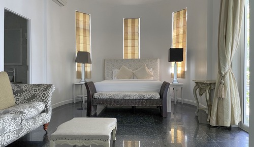 Habitación estándar, 1 cama de matrimonio grande, vistas parciales al mar, frente a la playa