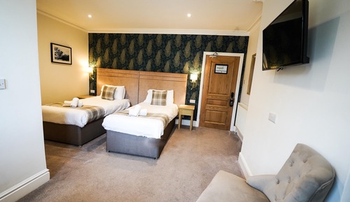 Habitación clásica con 2 camas individuales