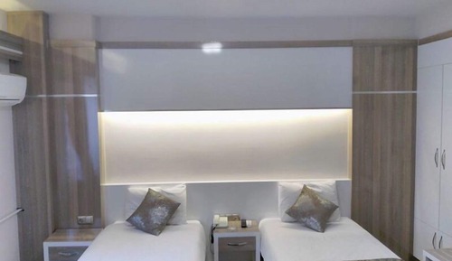 Habitación estándar con 1 cama doble o 2 individuales